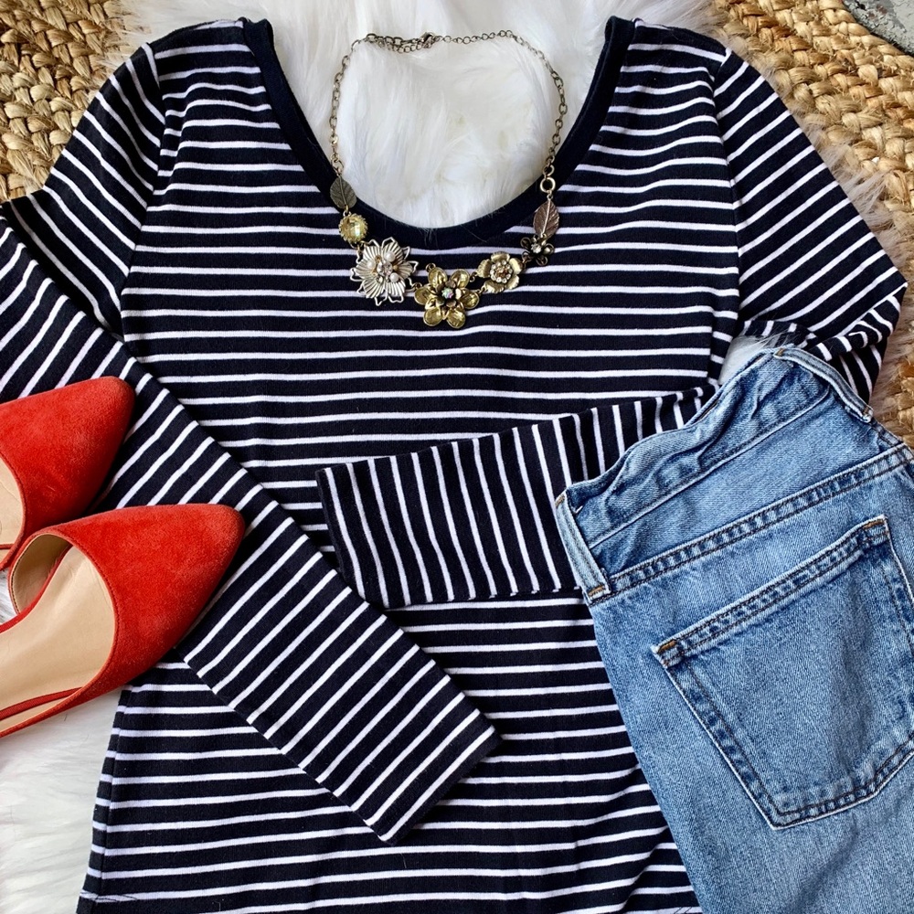 ✨LOFT | Striped Scoop Tee✨
